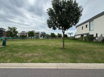 Terreno · 700m² · Venta de Terreno en Lagoon, Pilar.