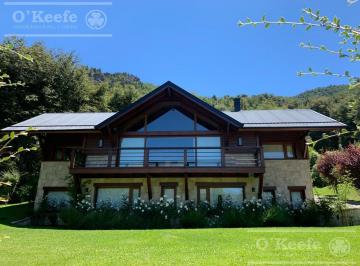 Casa · 292m² · 6 Ambientes · 3 Cocheras · Casa en Venta 6 Ambientes - Bariloche - Arelauquen