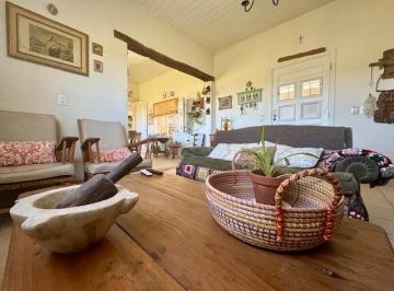Casa · 140m² · 4 Ambientes · Casa Quinta de Sueños en La Localidad de Balcarce