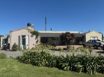 Casa · 140m² · 4 Ambientes · Casa Quinta de Sueños en La Localidad de Balcarce