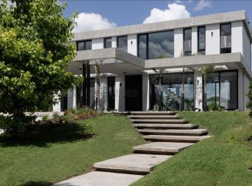 Casa · 230m² · 7 Ambientes · 2 Cocheras · Casa en Alquiler en Pilara, Pilar, G. B. a. Zona Norte