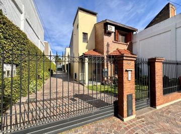 Departamento · 77m² · 4 Ambientes · 1 Cochera · Departamento Dúplex en Venta en Lomas de Zamora, G. B. a. Zona Sur, Argentina