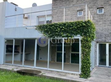 Casa · 200m² · 6 Ambientes · 1 Cochera · Casa en Venta en El Recodo, Escobar