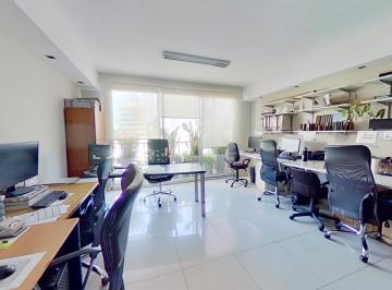 Oficina comercial · 180m² · 5 Ambientes · 1 Cochera · Triplex Piso Alto Fte Cochera Las Cañitas