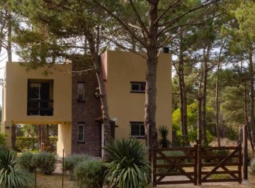 Casa · 500m² · 3 Ambientes · Casa en Venta - 2 Dorm. 2 Baños - 500 m² - Mar de Ajo