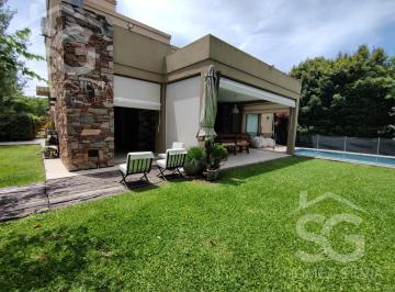 Casa · 200m² · 4 Ambientes · 2 Cocheras · Casa en Alquiler 4 Ambientes Barrio Cerrado Altos del Sol