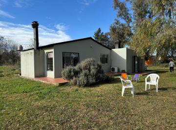 Casa · 108m² · 3 Ambientes · 2 Cocheras · Casa en Venta - 2 Dorm. 1 Baño - Cochera - 560 m² - Cañuelas
