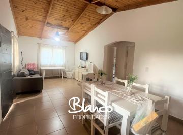 Casa · 80m² · 3 Ambientes · 1 Cochera · Casa en Alquiler en Pilar, G. B. a. Zona Norte, Argentina