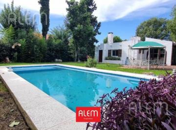 Casa · 150m² · 5 Ambientes · La Martona Casa en Venta 3 Dorm.