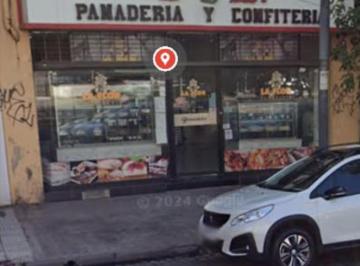 Local comercial de 3 ambientes, Flores · Se Alquila Excelente Local