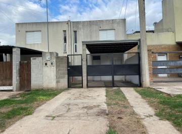 Frente · Duplex de 2 Dorm. con Cochera