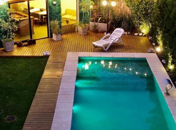Casa · 223m² · 6 Ambientes · 1 Cochera · Excelente Casa en La Mejor Zona de Florida Lasalle Jardín Pileta Climatiza Solar