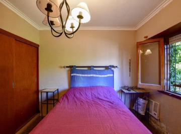 Casa · 150m² · 5 Ambientes · 1 Cochera · Casa a La Venta en Punta Lara a Refaccionar