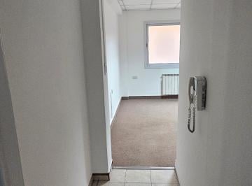 Entrada · Alquiler Oficinas Calle Santiago del Estero