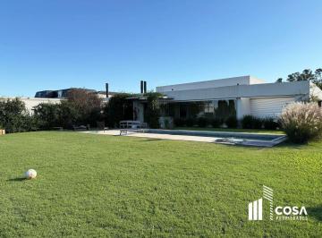 Casa · 280m² · 5 Ambientes · 2 Cocheras · Venta Casa 3 Dorm. Kentucky Club de Campo