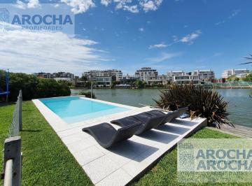 Casa · 300m² · 6 Ambientes · 4 Cocheras · Casa en Venta Nuevo Quilmes a La Laguna Central