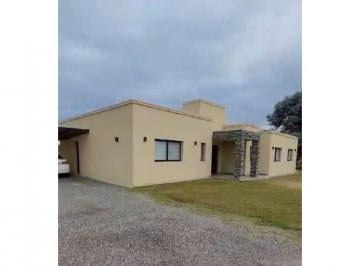 Casa · 3 Dormitorios · Propiedad en Venta en Barrio San Roque Comarcas de Lujan