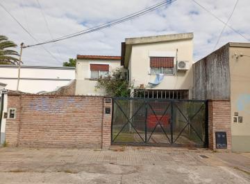 Casa de 5 ambientes, Almirante Brown · Venta de Casa en Adrogué