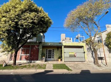 Casa · 200m² · 5 Ambientes · 1 Cochera · Casa a La Venta Gualeguaychu