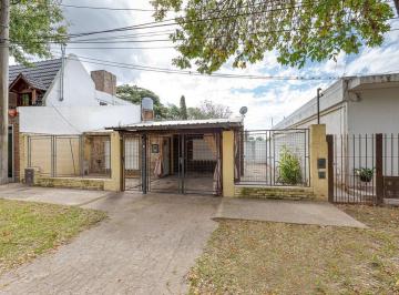 Casa · 68m² · 3 Ambientes · 1 Cochera · Venta Casa Dos Dorm.. Baigorria