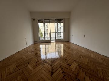 Departamento · 62m² · 3 Ambientes · Venta: 3 Ambientes en Excelente Ubicación · Súper Luminoso! Excelente Estado!