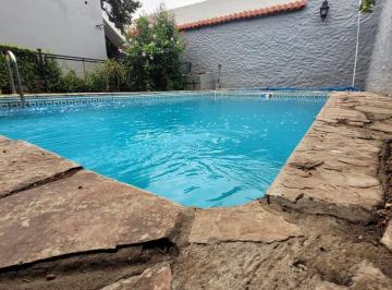 Casa · 344m² · 4 Ambientes · 2 Cocheras · Casa Doble Lote Quincho Pileta Cochera Sto Lugares