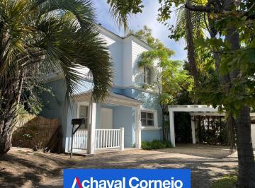 Casa · 220m² · 4 Ambientes · 2 Cocheras · Alquiler / Portezuelo Casa de 3 Dorm. con Jardín