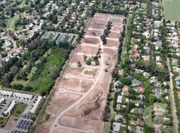 Terreno · 700m² · Terreno Lote en Venta, Barrio Privado La Estela, Pilar