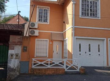 PH · 110m² · 5 Ambientes · 111 Cocheras · Duplex en Excelente Estado con Cochera Cubierta y Jardin