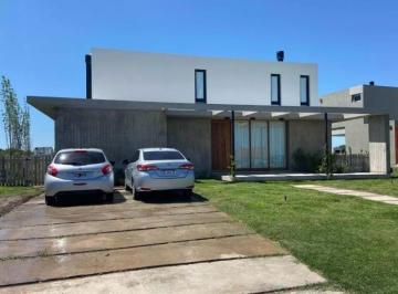 Casa · 150m² · 4 Ambientes · Casa en Venta en San Sebastian, Escobar, G. B. a. Zona Norte