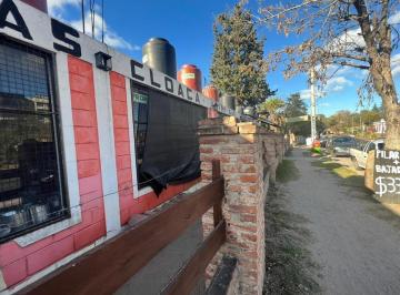 Local comercial · 80m² · 8 Ambientes · 1 Cochera · Local Comercial Mas Casa en Cosquin Sobre Ruta 38 Ref 1874
