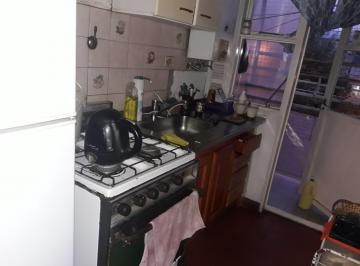 Departamento · 48m² · 3 Ambientes · 1 Cochera · Departamento en Venta en Complejo Mil Viviendas, Virreyes