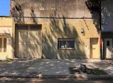 Casa · 170m² · Galpon en Venta en Echesortu