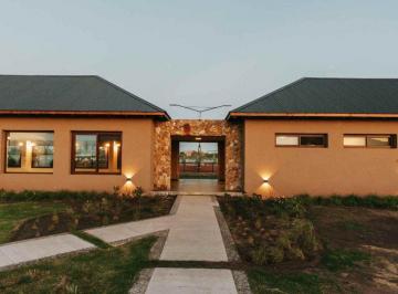 Terreno · 800m² · Lote Frente Sur La Finca Country Club Funes Venta