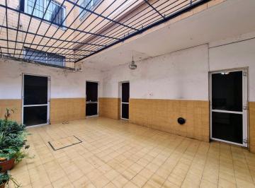 Casa · 390m² · 14 Ambientes · 1 Cochera · Casa Multifamiliar Venta V Real Oportunidad Local