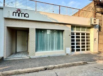 Casa · 171m² · 4 Ambientes · 1 Cochera · Venta / Casa Centrica / Rafaela