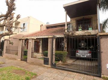 Casa · 205m² · 5 Ambientes · Casa en Venta en La Union con Piscina y Parque