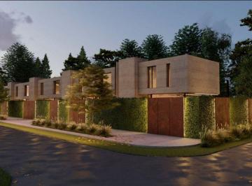 Casa · 155m² · 4 Ambientes · 1 Cochera · Casa Dúplex en Venta en City Bell, a Estrenar