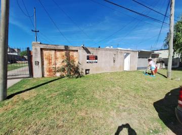 Casa de 2 ambientes, General Pueyrredón · Propiedad en Block Barrio Islas Malvinas