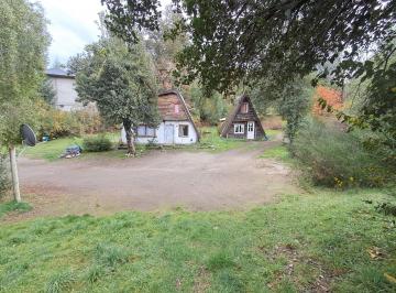 Casa de 4 ambientes, Villa La Angostura · Lote de 1048 m² con 2 Cabañas en Venta – Sobre Ruta 40, a 1,5 Km del Centro de V