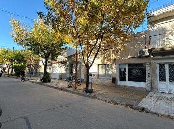 Casa de 3 ambientes, Esperanza · Casa Al Frente Sobre Calle San Martin. Excelente Ubicación