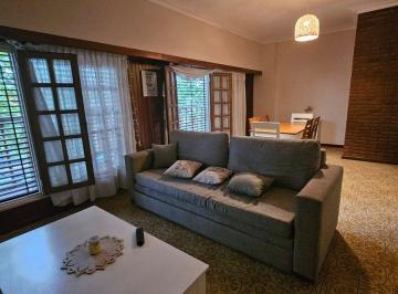 Casa · 110m² · 4 Ambientes · 1 Cochera · Casa en Venta