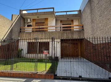 Terreno , Lanús · En Venta Lote de 8.66x44.33 C/ Casa 5 Amb C/ Gge, Fdo, Terraza y Balcon en Lanus