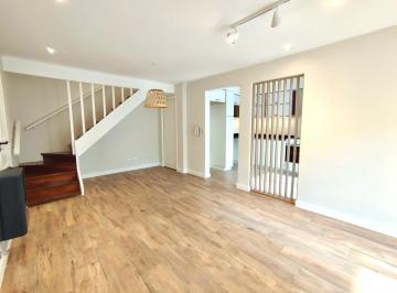 PH · 90m² · 4 Ambientes · 1 Cochera · PH en La Perla