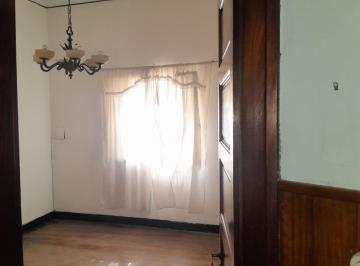 Casa de 4 ambientes, Lanús · Casa 4 Ambientes en Alquiler