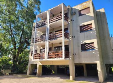Departamento · 61m² · 2 Dormitorios · 1 Cochera · Departamento en Venta - Zona Sur - Planta Baja con Jardín