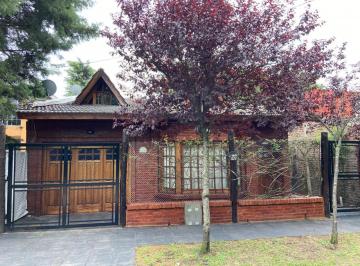 Casa · 150m² · 3 Ambientes · 1 Cochera · Casa en Ezeiza, Varela 1222
