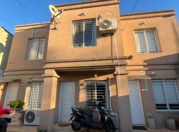 PH · 80m² · 3 Ambientes · 1 Cochera · PH 3 Ambientes Castelar Norte