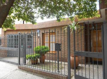 Casa · 90m² · 3 Dormitorios · Casa - Padre Claret