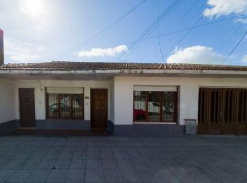 Casa · 117m² · 4 Ambientes · 2 Cocheras · Oportunidad Casa con Departamento y Garage